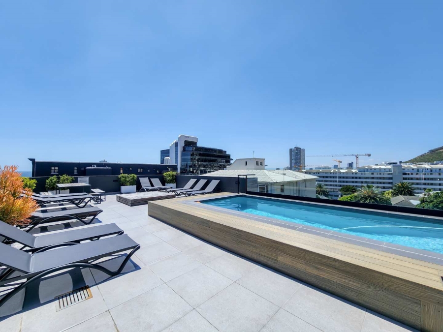 1 Bedroom Property for Sale in Sea Point Western Cape